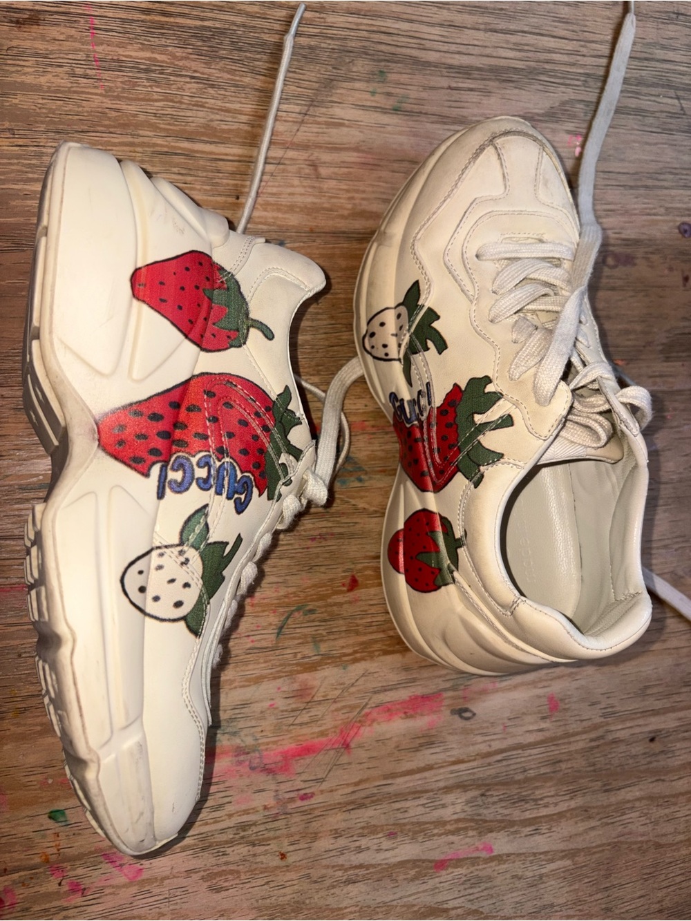 GUCCI Rhython Strawberry Sneaker - Picture 3 of 16